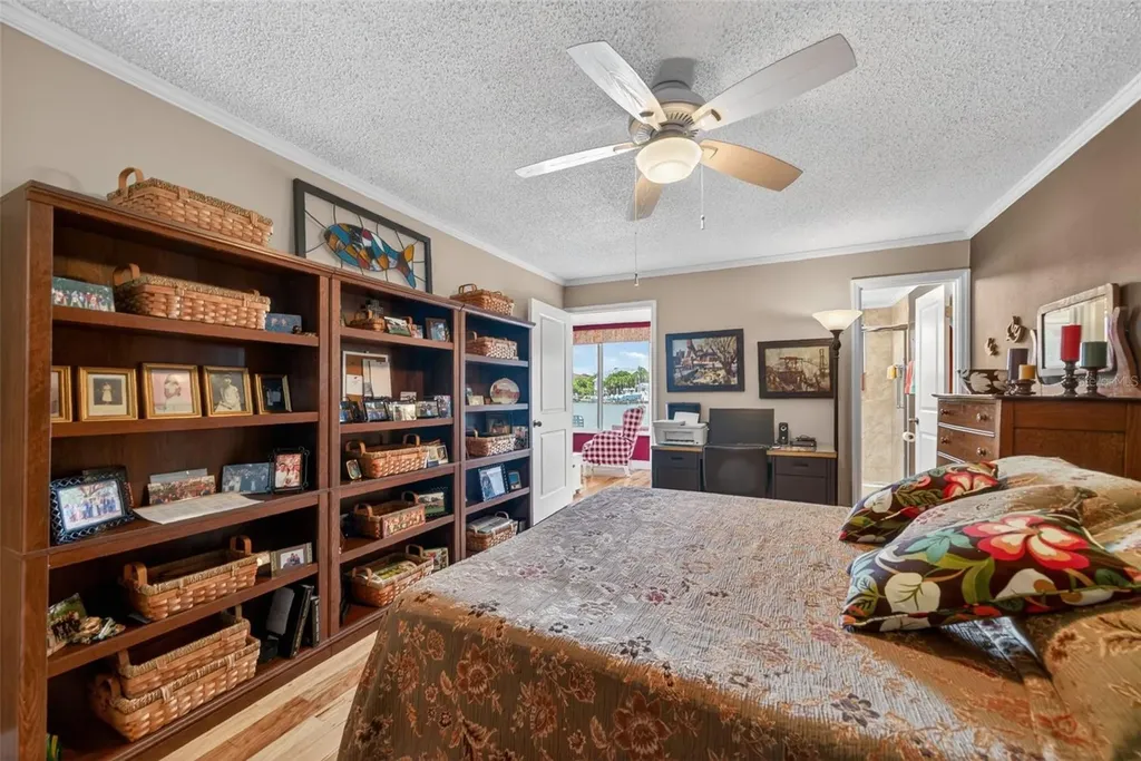 5935 30th Avenue S Gulfport FL 33707