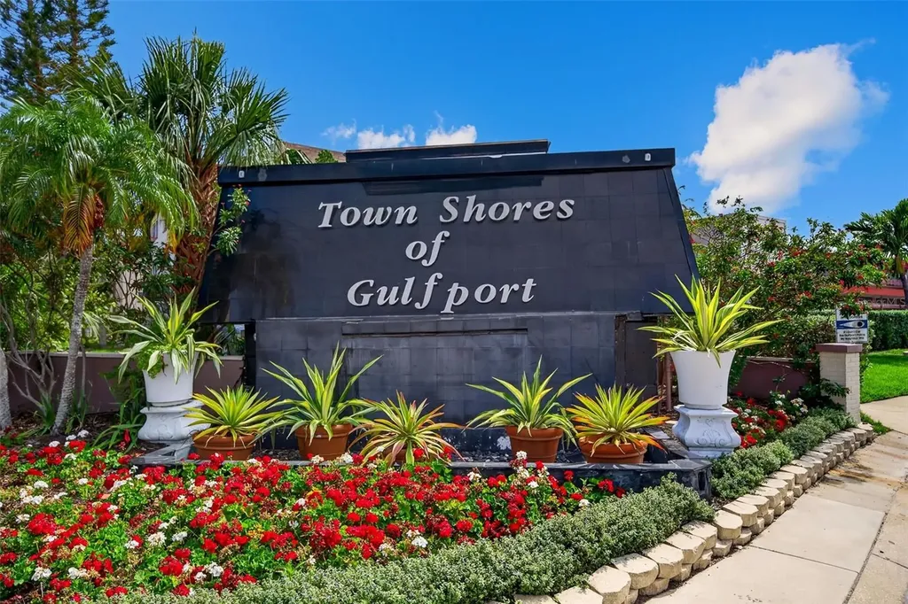 5935 30th Avenue S Gulfport FL 33707