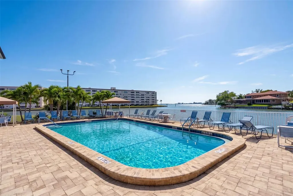 5935 30th Avenue S Gulfport FL 33707