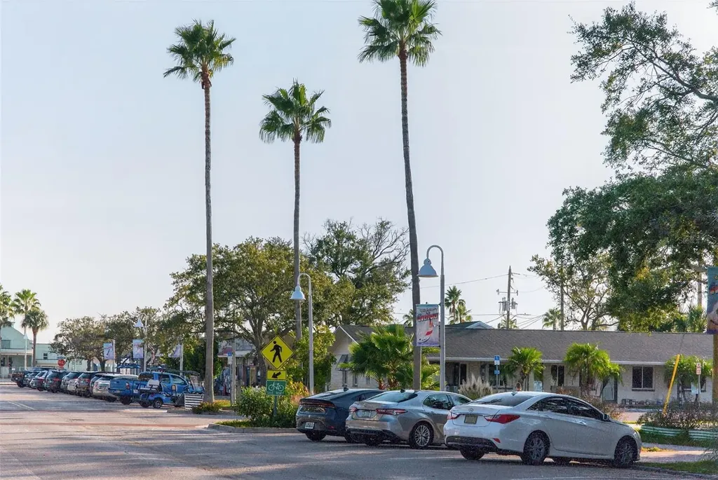 5935 30th Avenue S Gulfport FL 33707
