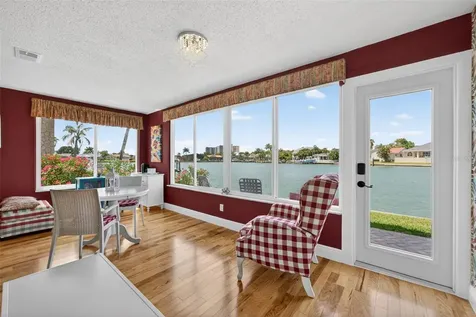 5935 30th Avenue S Gulfport FL 33707