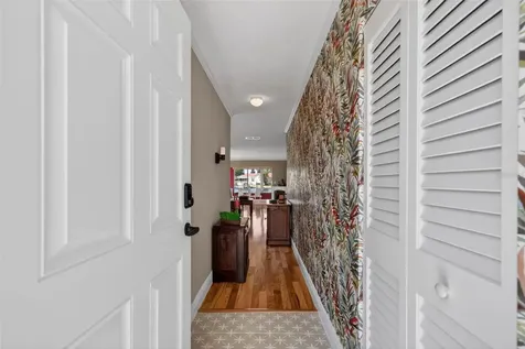 5935 30th Avenue S Gulfport FL 33707
