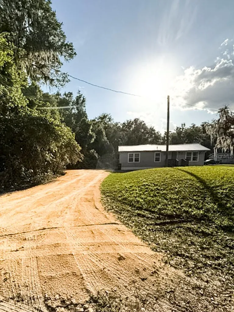 21776 NW 57th Avenue Micanopy FL 32667