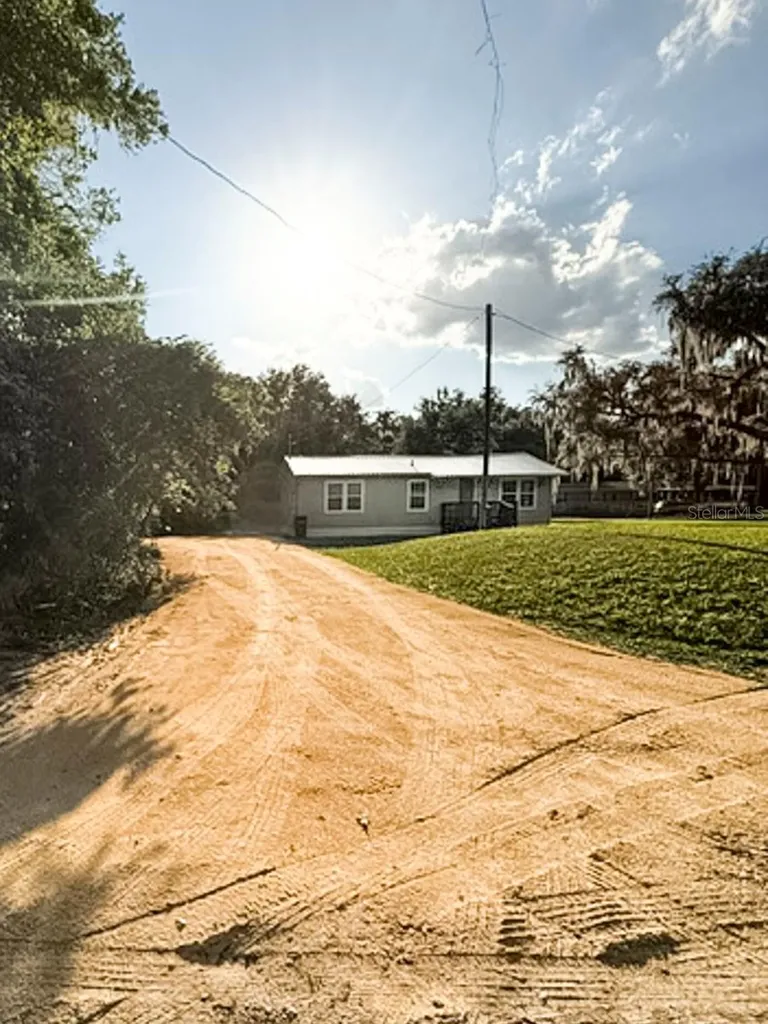 21776 NW 57th Avenue Micanopy FL 32667