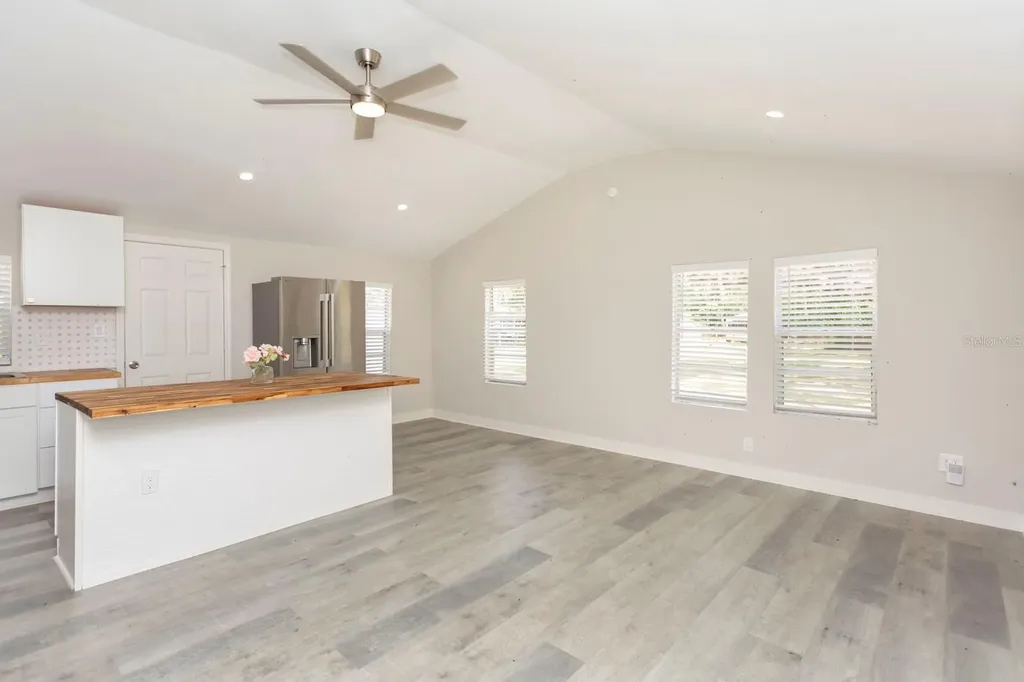 21776 NW 57th Avenue Micanopy FL 32667