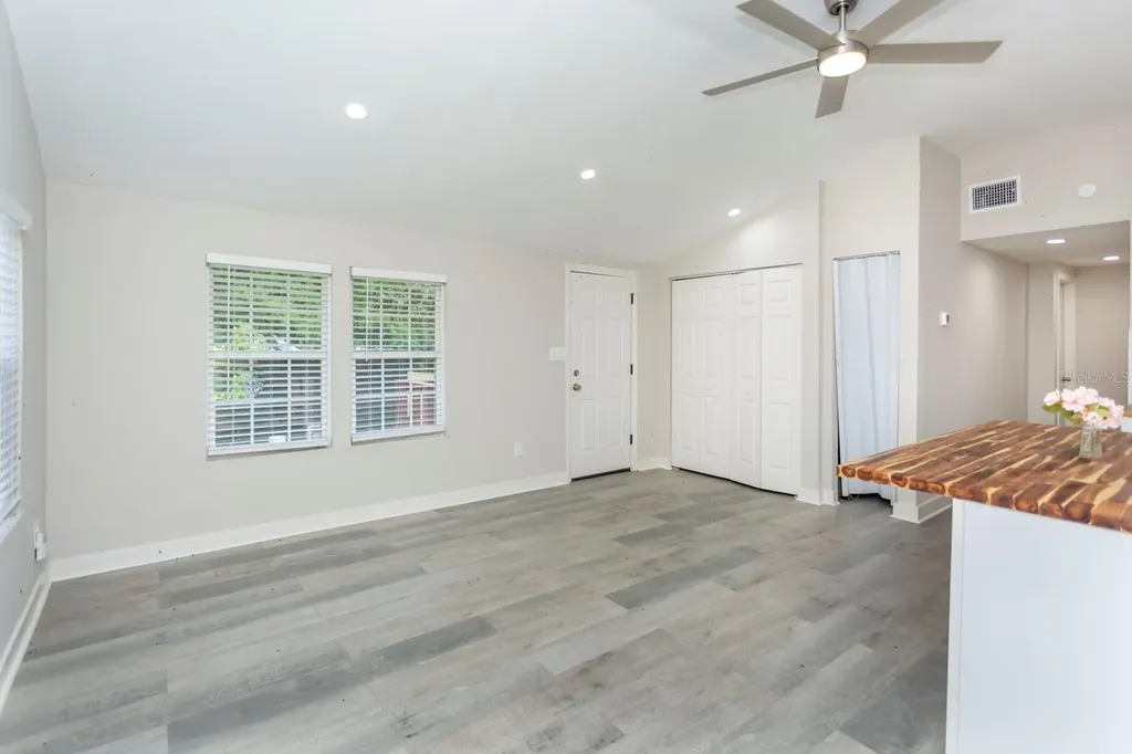21776 NW 57th Avenue Micanopy FL 32667