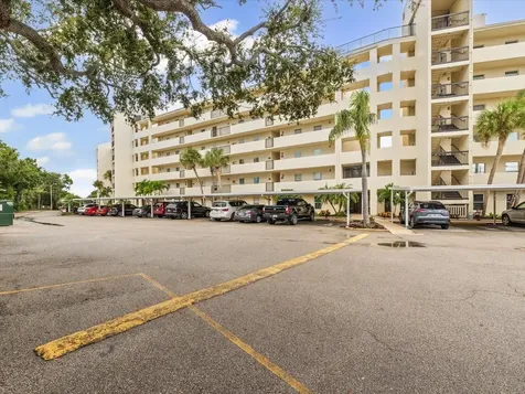 225 Country Club Drive Largo FL 33771