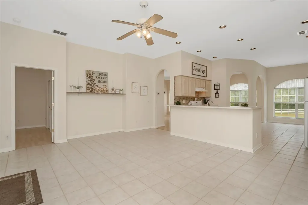 35745 Old Clinton Avenue Dade City FL 33525