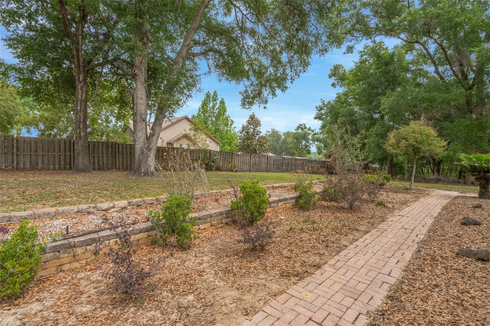 35745 Old Clinton Avenue Dade City FL 33525