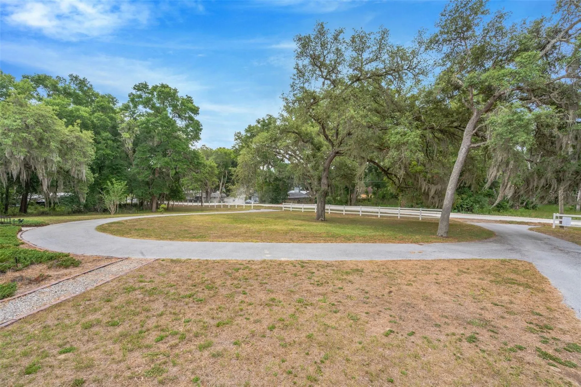 35745 Old Clinton Avenue Dade City FL 33525