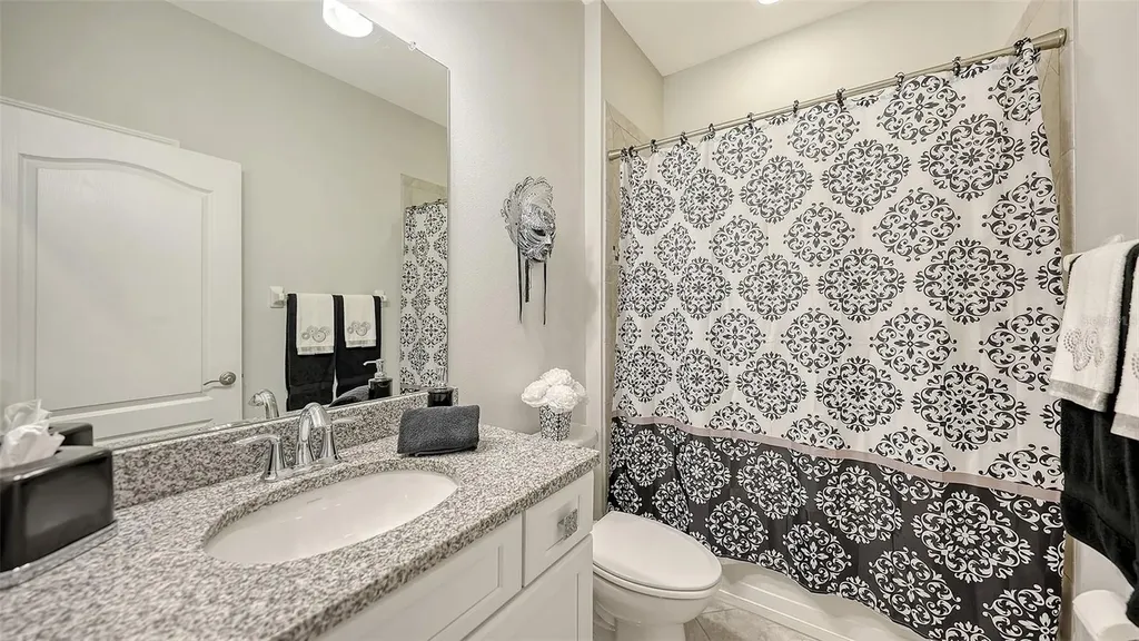 2858 Oriole Drive Sarasota FL 34243
