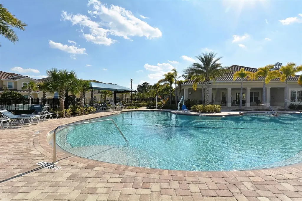 2858 Oriole Drive Sarasota FL 34243