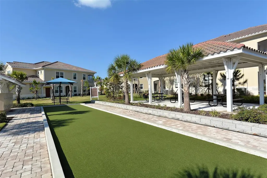 2858 Oriole Drive Sarasota FL 34243