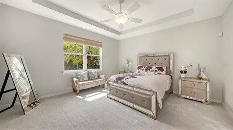 2858 Oriole Drive Sarasota FL 34243