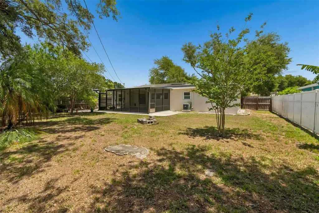 2700 43rd Street N St Petersburg FL 33713