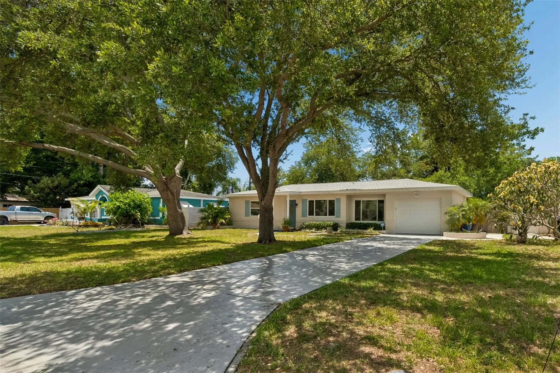 2700 43rd Street N St Petersburg FL 33713