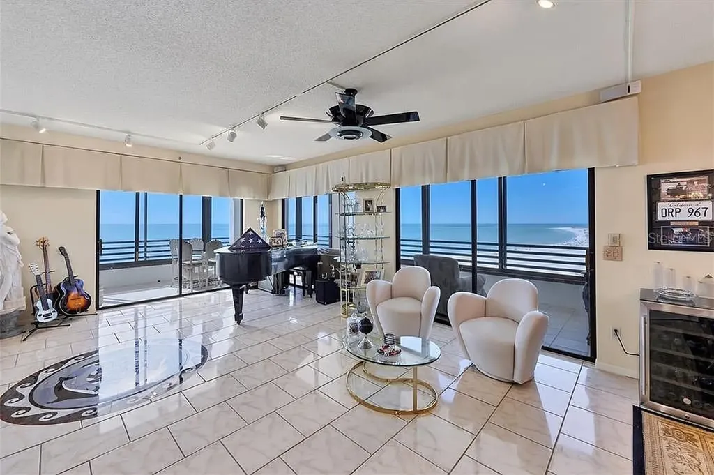 1100 Benjamin Franklin Drive Sarasota FL 34236