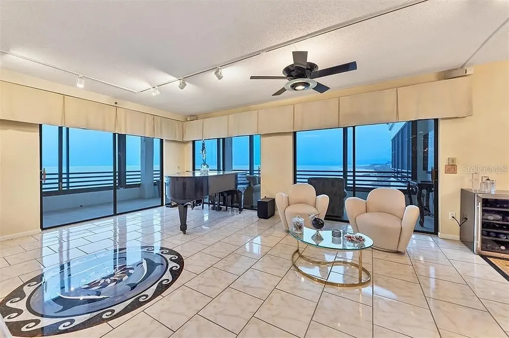 1100 Benjamin Franklin Drive Sarasota FL 34236