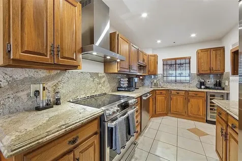 1100 Benjamin Franklin Drive Sarasota FL 34236