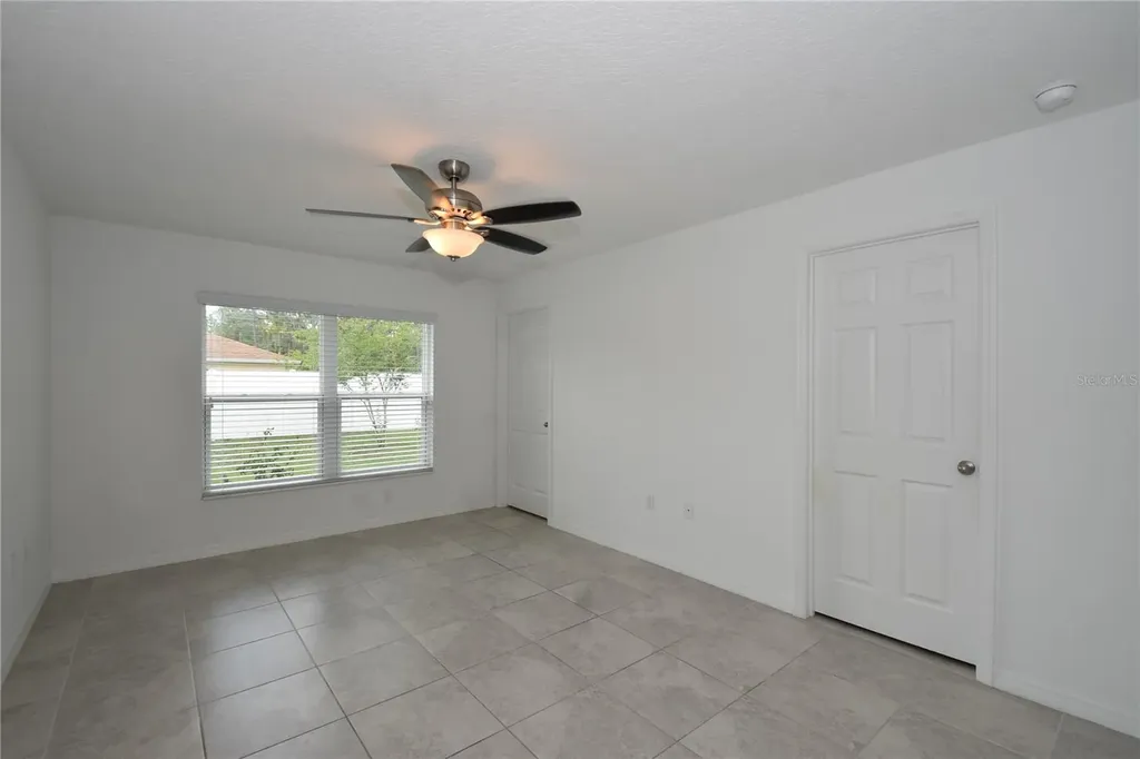 30 Slumber Path Palm Coast FL 32164