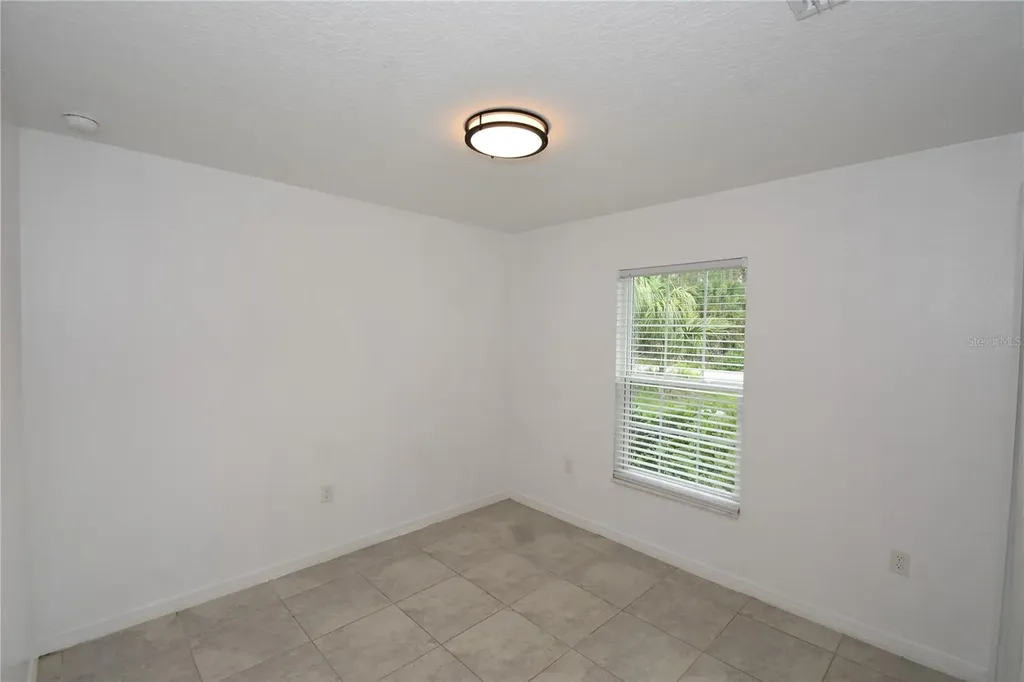 30 Slumber Path Palm Coast FL 32164