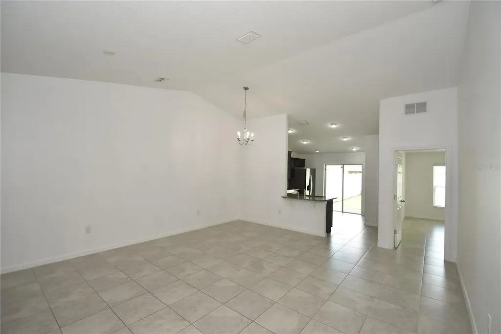30 Slumber Path Palm Coast FL 32164