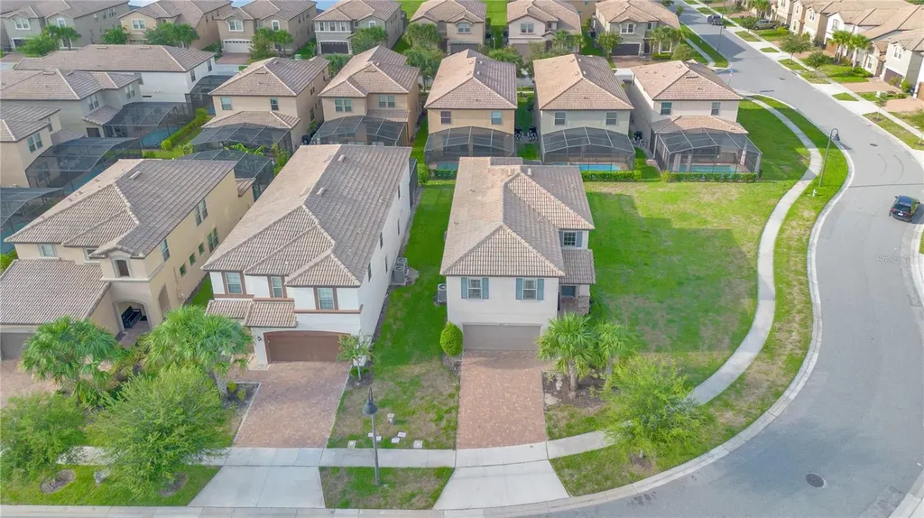 8869 Bengal Court Kissimmee FL 34747