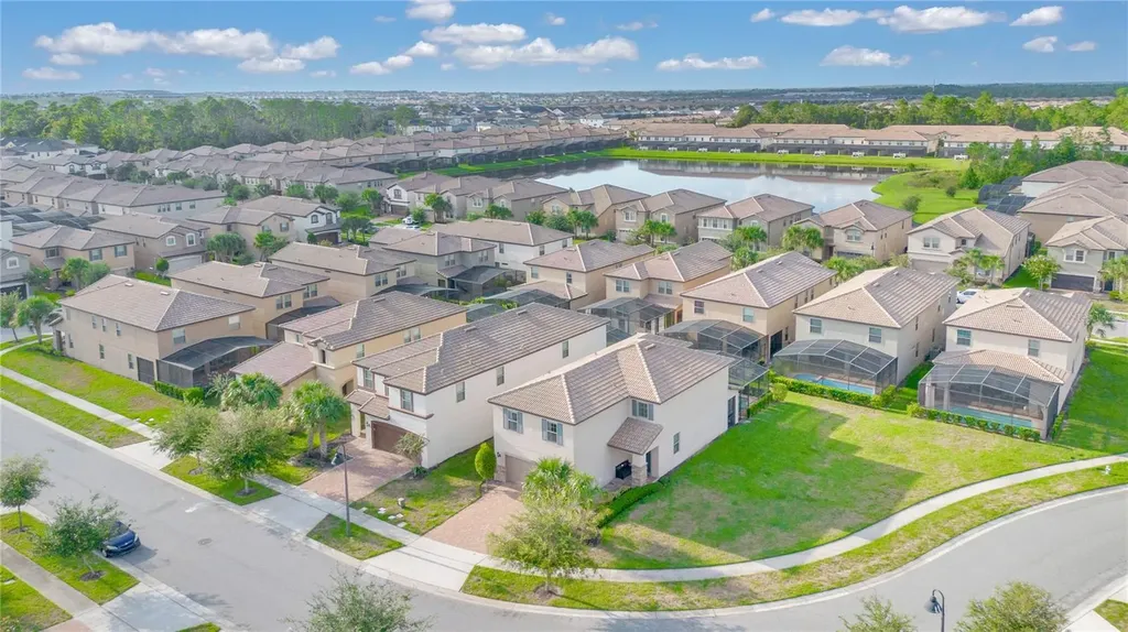 8869 Bengal Court Kissimmee FL 34747