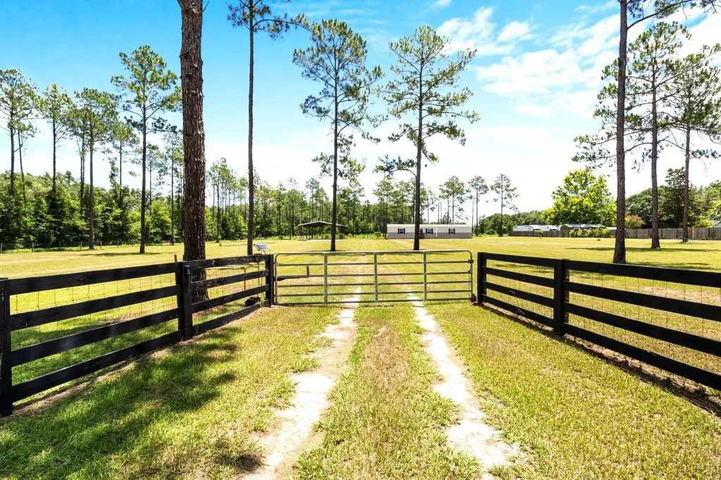 14421 NW 214th Terrace High Springs FL 32643
