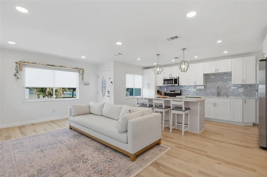 7205 S West Shore Boulevard Tampa FL 33616