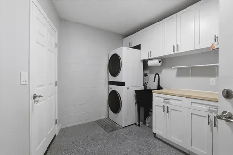 7205 S West Shore Boulevard Tampa FL 33616
