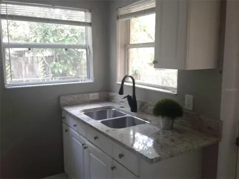 3419 Old Bradenton Road Sarasota FL 34234