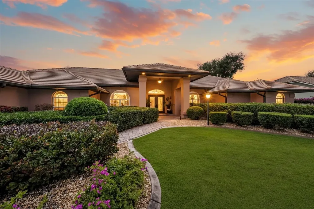 8838 Wild Dunes Drive Sarasota FL 34241