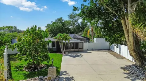 4014 Radnor Place Sarasota FL 34233
