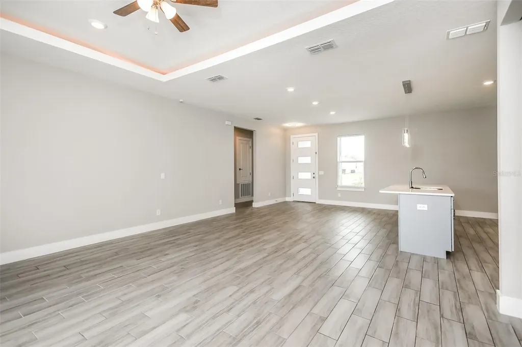 207 Gladiola Court Kissimmee FL 34759