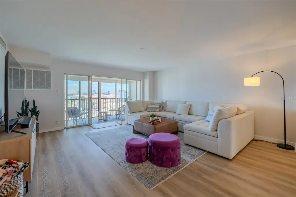 10355 Paradise Boulevard Treasure Island FL 33706