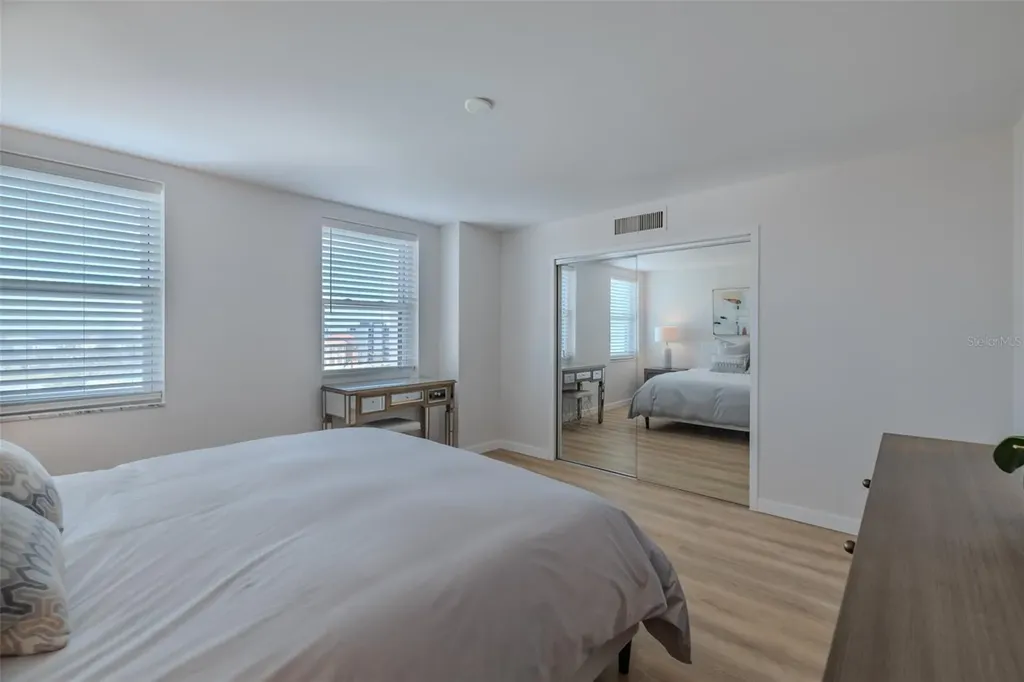 10355 Paradise Boulevard Treasure Island FL 33706