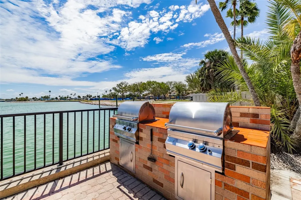 10355 Paradise Boulevard Treasure Island FL 33706