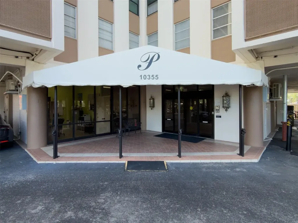 10355 Paradise Boulevard Treasure Island FL 33706