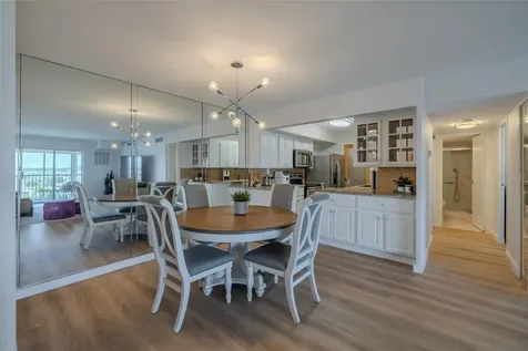 10355 Paradise Boulevard Treasure Island FL 33706
