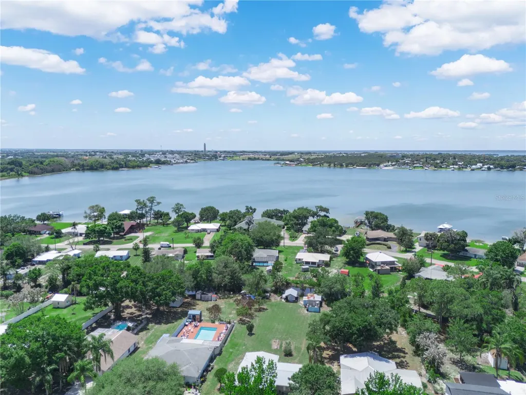 1711 Lake Clay Drive Lake Placid FL 33852