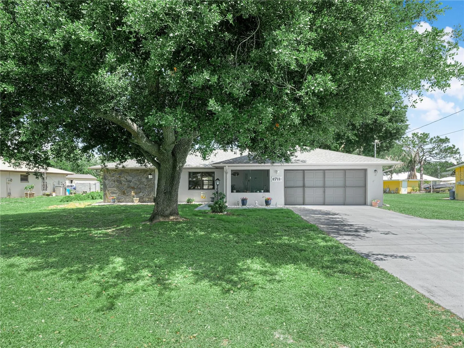 1711 Lake Clay Drive Lake Placid FL 33852