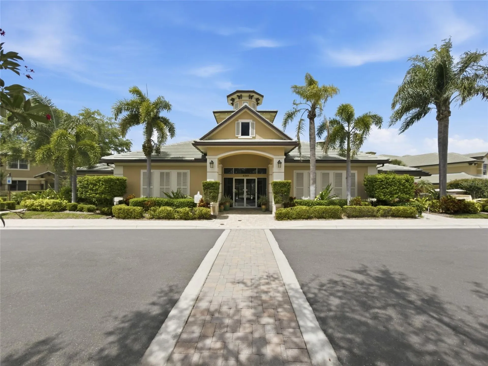 6516 Moorings Point Circle Lakewood Ranch FL 34202