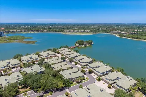 6516 Moorings Point Circle Lakewood Ranch FL 34202