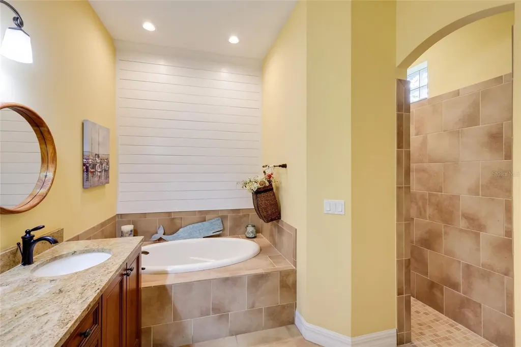 5011 Tobermory Way Bradenton FL 34211
