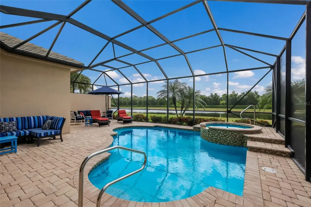5011 Tobermory Way Bradenton FL 34211