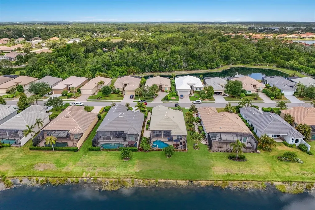 5011 Tobermory Way Bradenton FL 34211