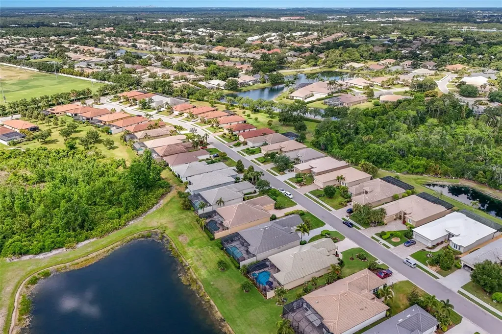 5011 Tobermory Way Bradenton FL 34211