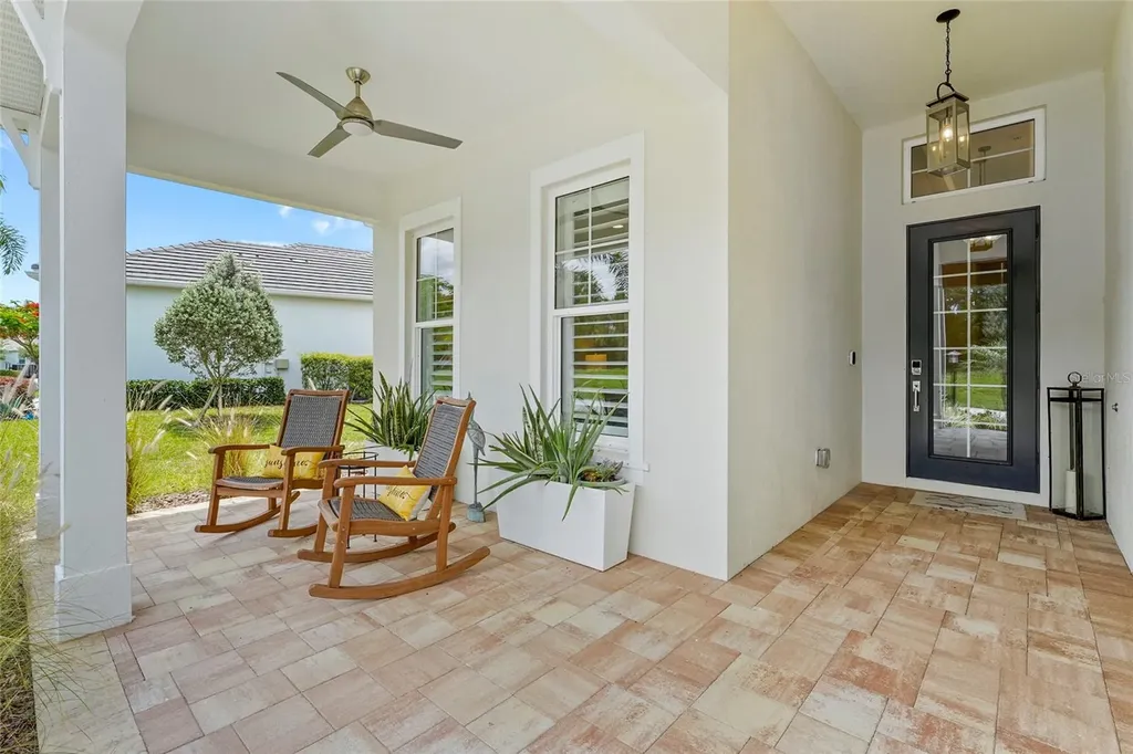 733 Tailwind Place Sarasota FL 34240