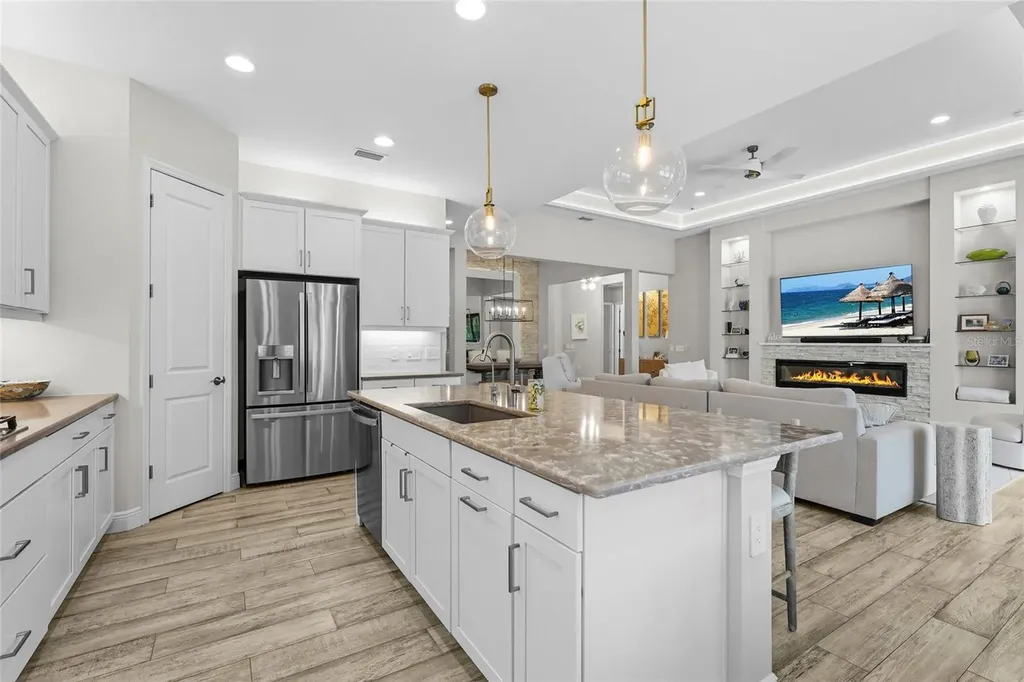 733 Tailwind Place Sarasota FL 34240